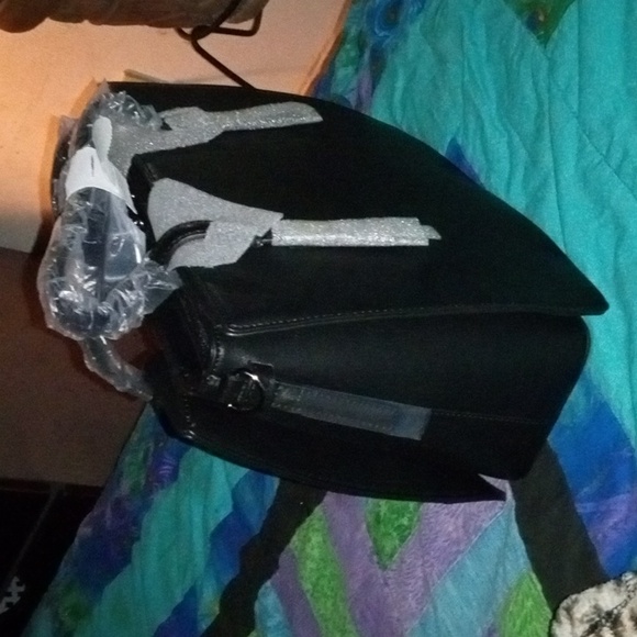 Nine West Geneva - Picture 2 of 2